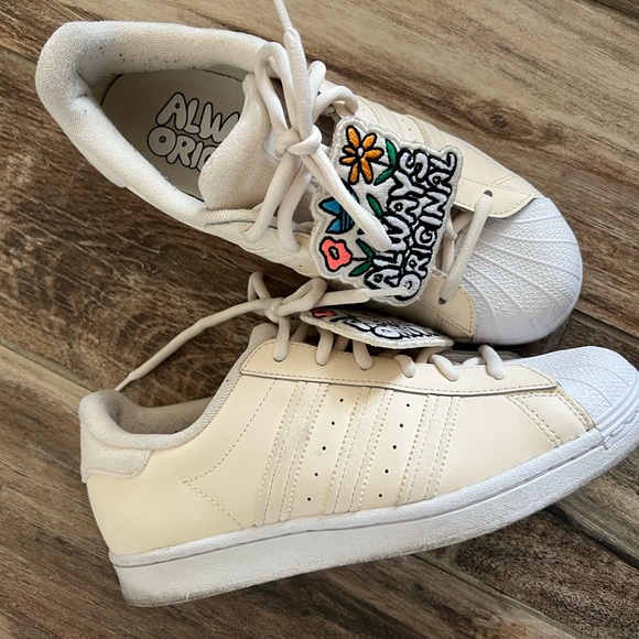 ADIDAS SUPERSTAR ORIGINAL - Picture 2 of 5